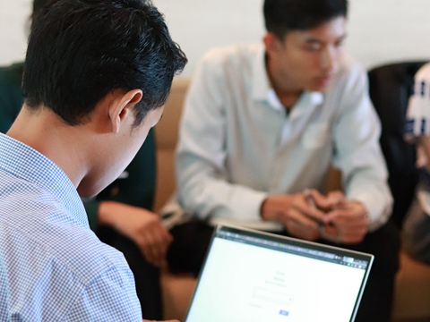 中東市場機(jī)遇與迪拜注冊指南:中國賣家出海實操手冊(2025) 中東市場機(jī)遇與迪拜注冊指南:中國賣家出海實操手冊(2025)