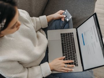 海外注冊(cè)公司是否必須獨(dú)立審計(jì)財(cái)報(bào)？一文講清楚！